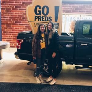 Meet your Posher, Lauren